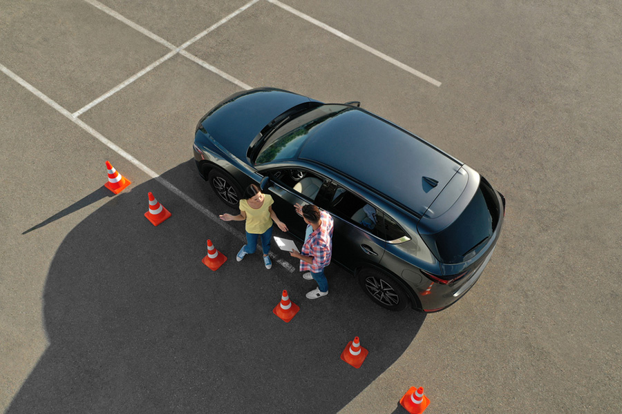 Professional Driving School in Mississauga: Enroll Today