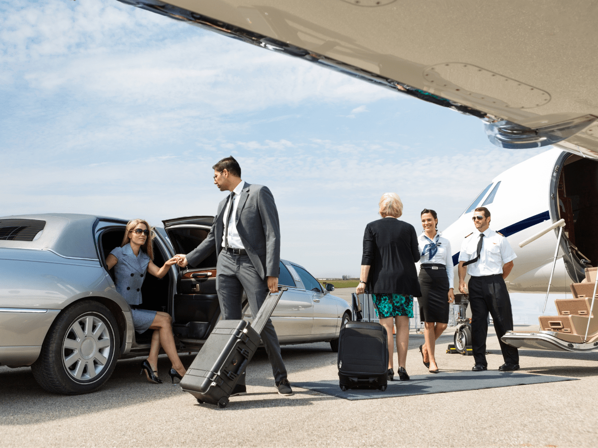 Why Affordable Limo Service Is Perfect for Your Group Outing - Midnu