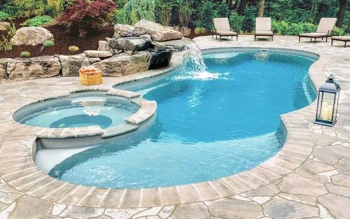 How Long Does Swimming Pool Installation Take in Houston TX?