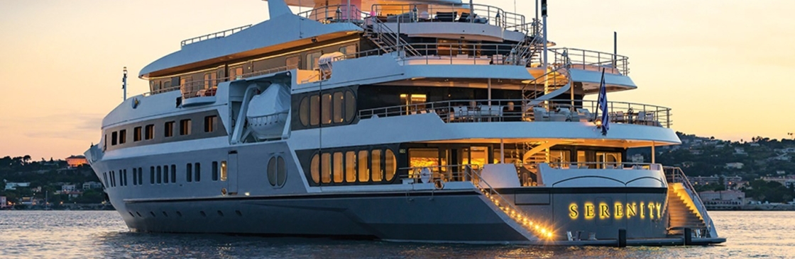 Glamour Yacht Cover Image