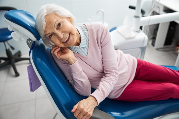 Important Facts About Adjusting to New Dentures - Olive Family Dentistry Burbank California