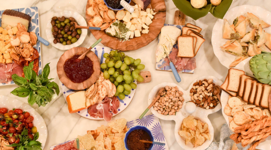 Hors d’Oeuvres Catering in Miami: Bite-Sized Luxury for Any Event