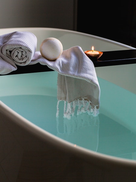 Aroma Therapy in Lucknow, Uttar Pradesh: Swan Spa.