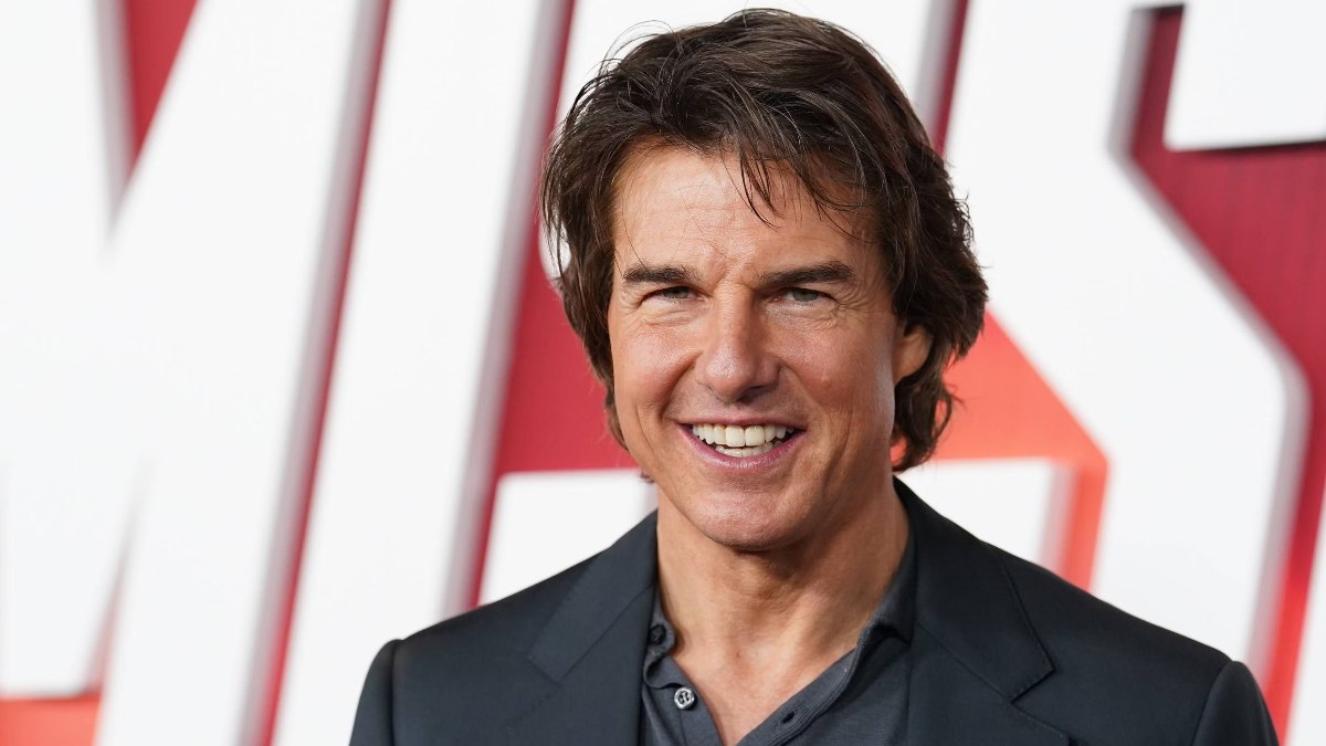 Tom Cruise Teeth Before and After Transformation