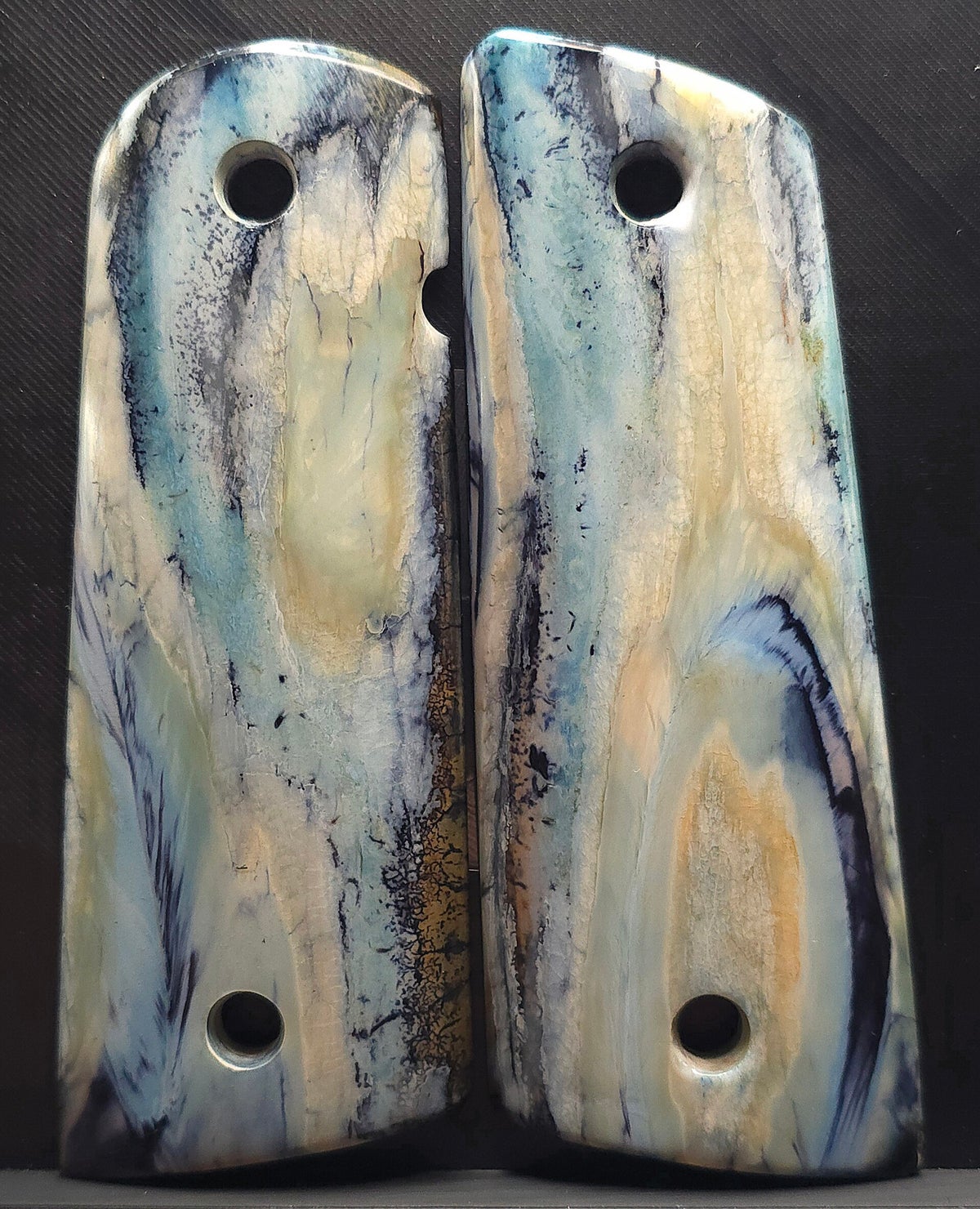 Mammoth Molar 1911 Grips - Mammoth Grip Exchange